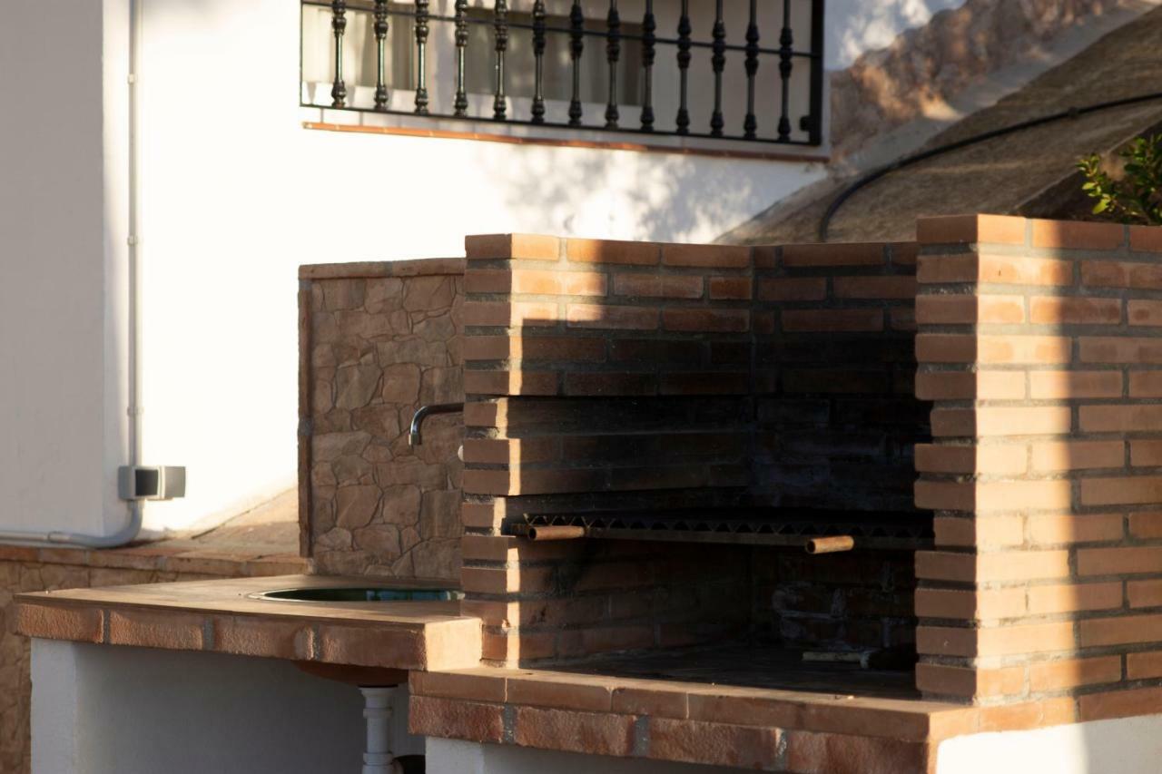 Lagar Del Chorro Junto Caminito Del Rey Piscina Y Baloncesto Daire Dış mekan fotoğraf